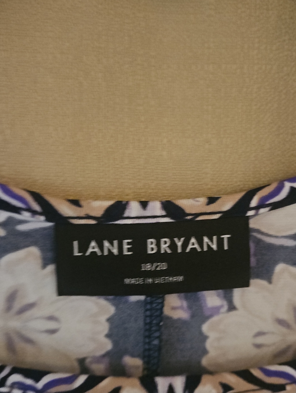 EUC Lane Bryant Top - Picture 2 of 6